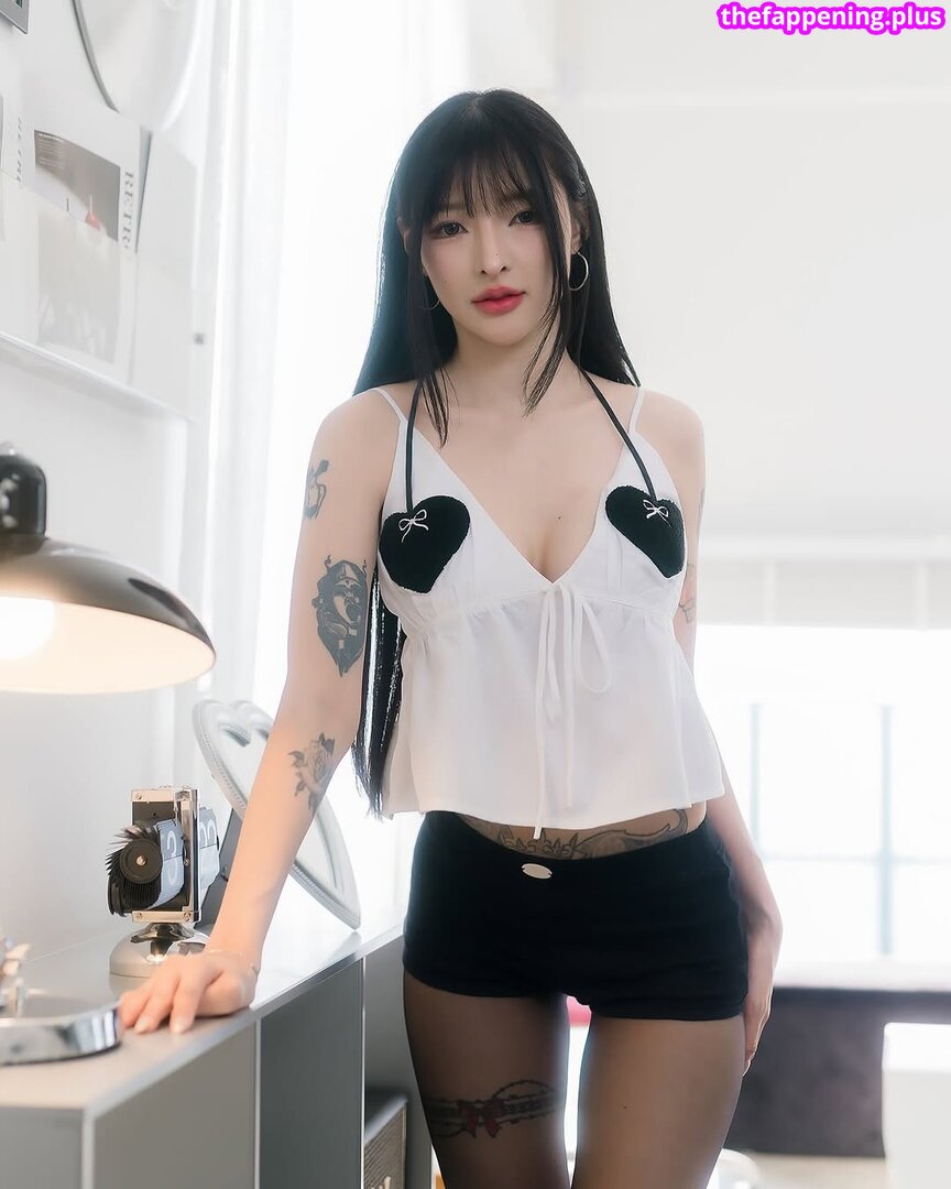 https: / nnewys Nagie OnlyFans Zdjęcie #7