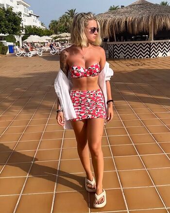 Full leaked Noe page private onlyfans photo