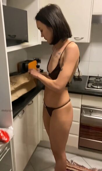 Novinhas Com Peitos Pequenos