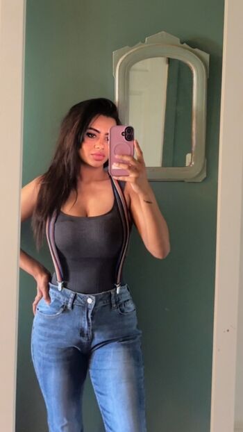 Full leaked Numi zarah private onlyfans photo