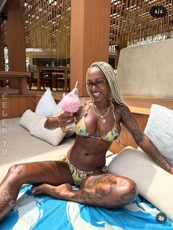 Full leaked Nura habib omer private onlyfans photo