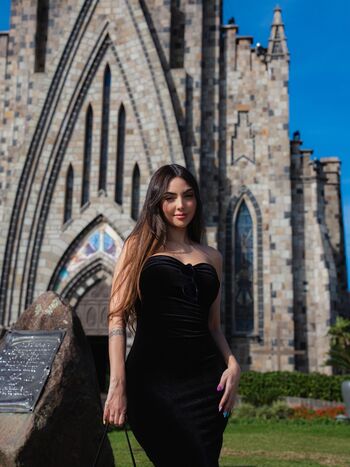 Full leaked Nyvi estephan page private onlyfans photo
