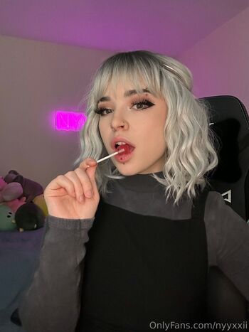 Full leaked Nyyxxii  page private onlyfans photo