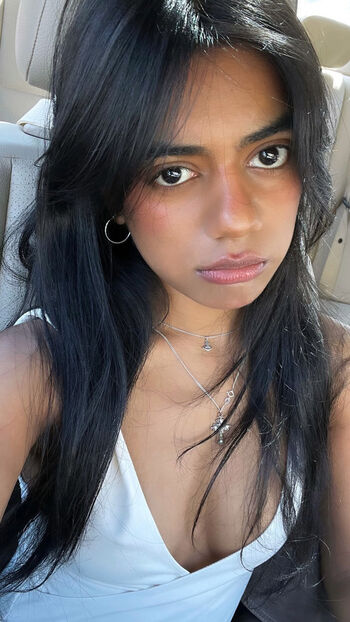 Full leaked Nude muse / private onlyfans photo
