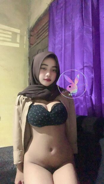 Full leaked Officialauraa private onlyfans photo