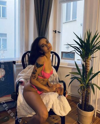 Full leaked Ohneklamotte private onlyfans photo