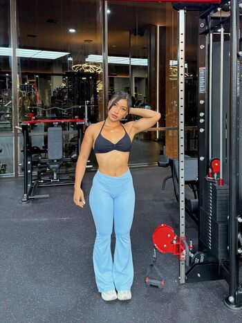 Full leaked Okyyoliviaa private onlyfans photo