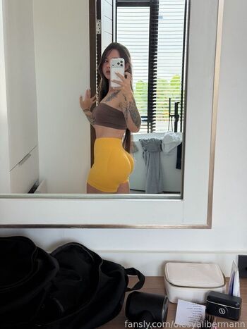 Full leaked Olesyaliberman  page private onlyfans photo