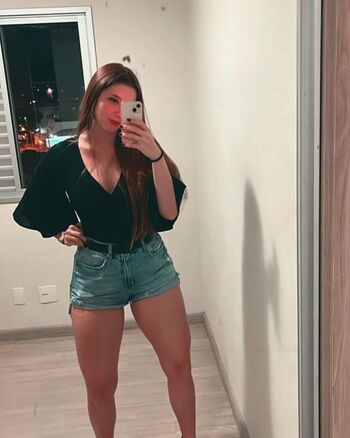 Full leaked Oliv tay private onlyfans photo