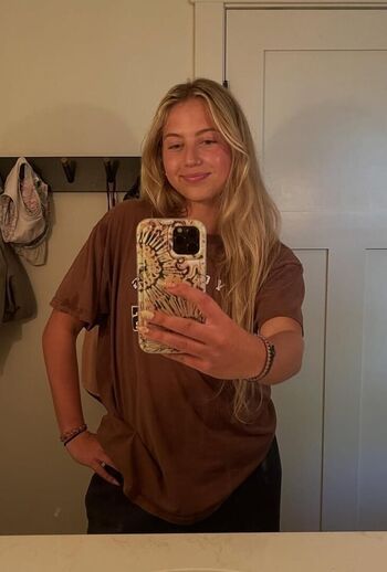 Full leaked Olivia duval private onlyfans photo