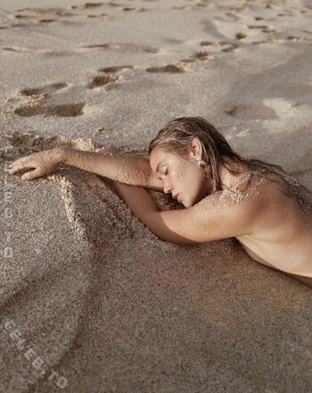 Full leaked Olivia ponton private onlyfans photo