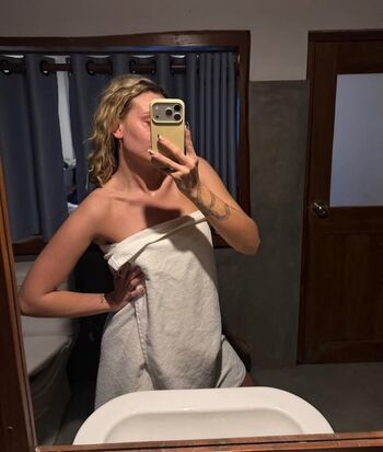 Full leaked Oliviaidafals private onlyfans photo