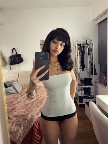 Full leaked Oliviaraynn page private onlyfans photo