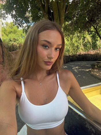 Full leaked Oliwia petryna private onlyfans photo