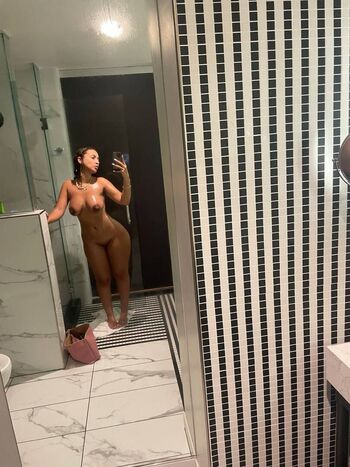 Full leaked Omaima benamre private onlyfans photo