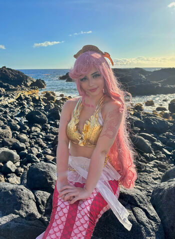 Full leaked One piece page private onlyfans photo