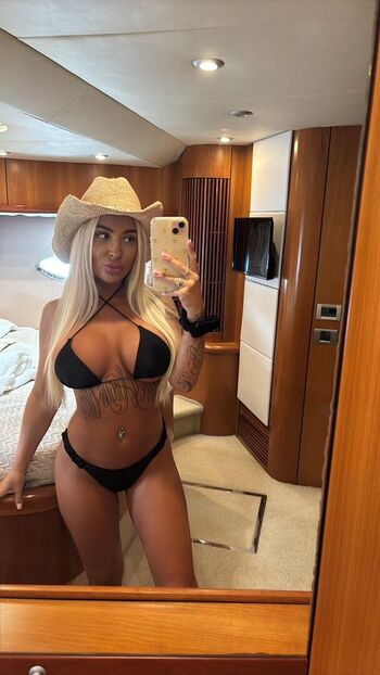 Full leaked Onlyannabellex private onlyfans photo