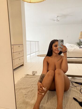 Full leaked Ontlametseofficial page private onlyfans photo