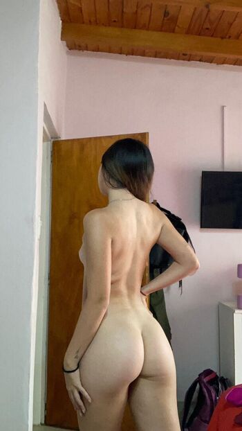 Full leaked Orobellee private onlyfans photo