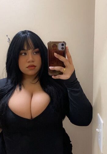 Full leaked Otakuluuu private onlyfans photo