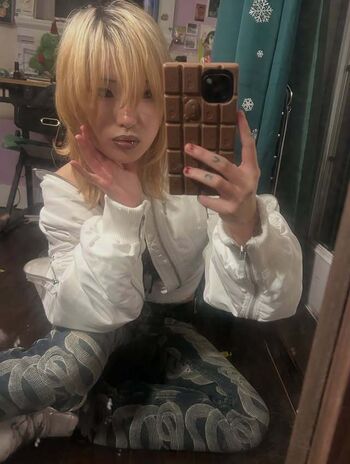 Full leaked Prvert oggyuan yuyu private onlyfans photo