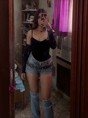 Full leaked Pankhuri private onlyfans photo