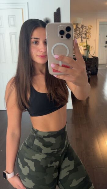Full leaked Pardiss carello page private onlyfans photo
