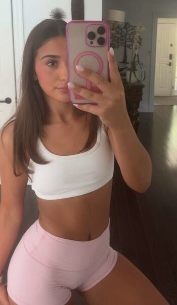 Full leaked Pardiss carello private onlyfans photo