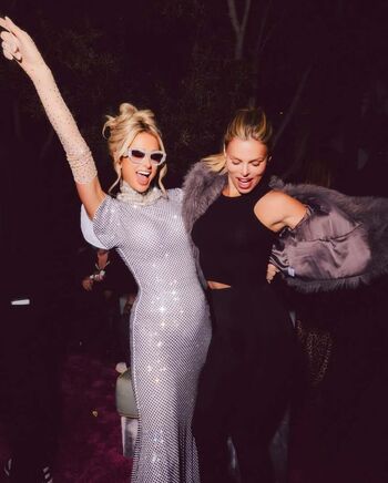 Full leaked Paris hilton page private onlyfans photo