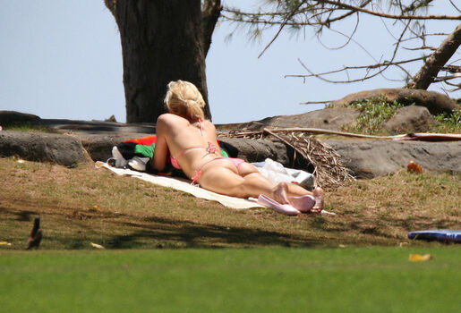 Full leaked Paris hilton private onlyfans photo