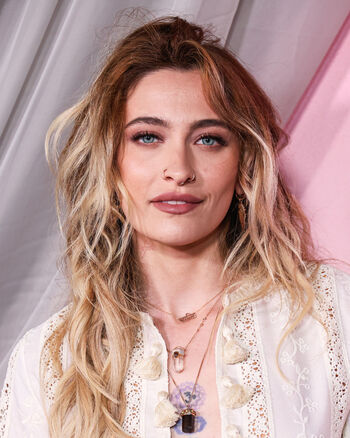 Full leaked Paris jackson private onlyfans photo