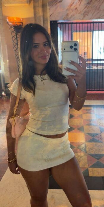 Pariya Carello
