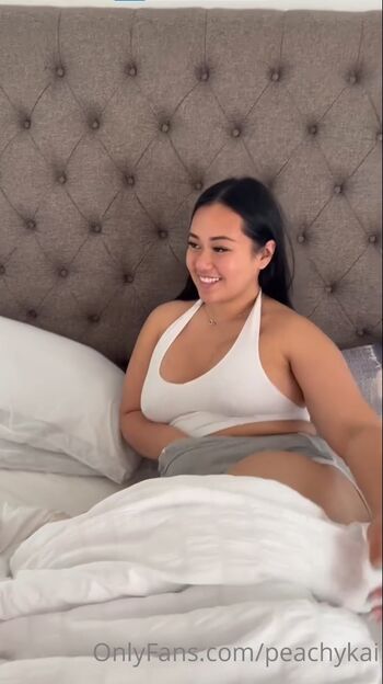 Full leaked Peachykai  page private onlyfans photo