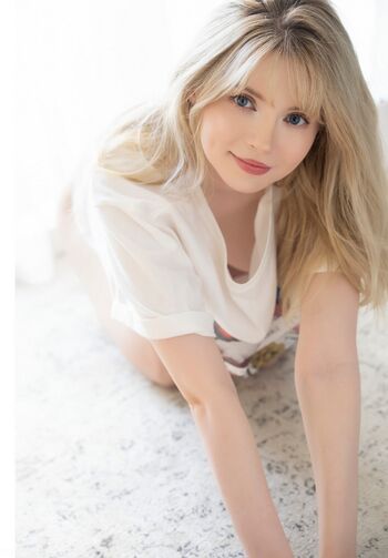 Full leaked Peachymilky private onlyfans photo