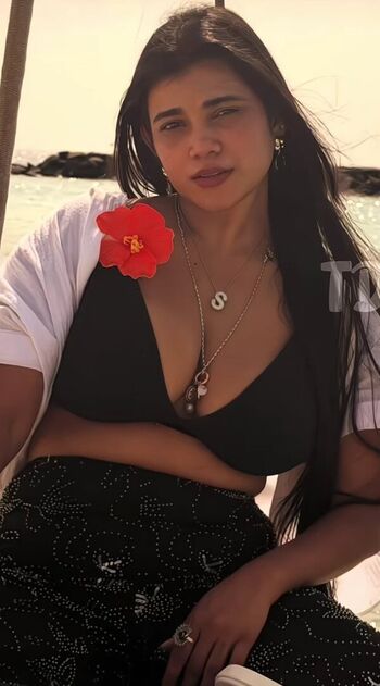 Full leaked Pearl ginothomas private onlyfans photo