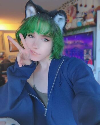 Full leaked Pearythecatapus private onlyfans photo