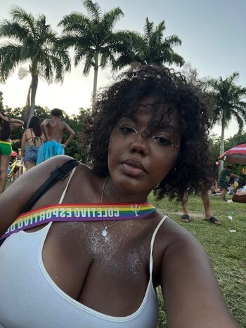 Full leaked Peitudas  page private onlyfans photo