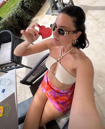 Full leaked Pelin akil private onlyfans photo