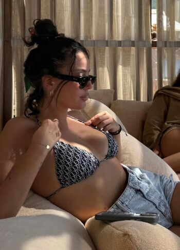 Full leaked Pelin akil private onlyfans photo