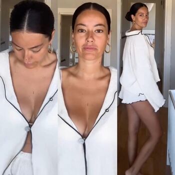 Full leaked Pelin akil private onlyfans photo