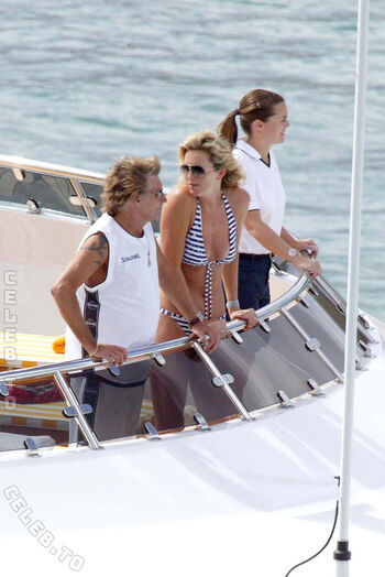 Full leaked Penny lancaster private onlyfans photo