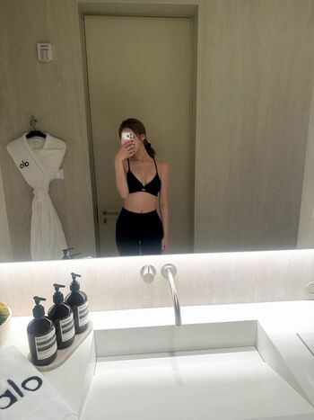 Full leaked Perksofisabelle private onlyfans photo