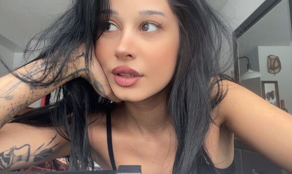 Full leaked Persian private onlyfans photo