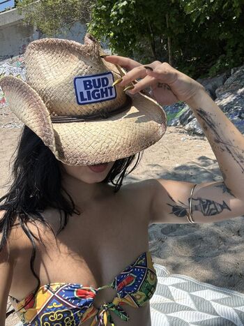 Full leaked Persian private onlyfans photo