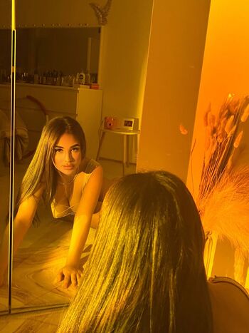 Full leaked Persian private onlyfans photo