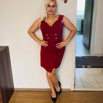 Full leaked Petratimea  page private onlyfans photo