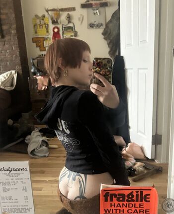 Full leaked Pezolcftd page private onlyfans photo