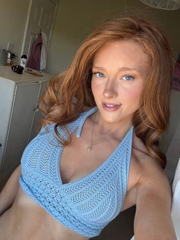 Full leaked Pheobeisginger page private onlyfans photo