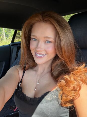 Full leaked Pheobeisginger page private onlyfans photo