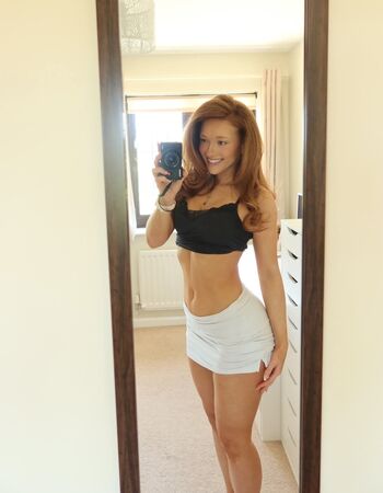 Full leaked Pheobeisginger page private onlyfans photo
